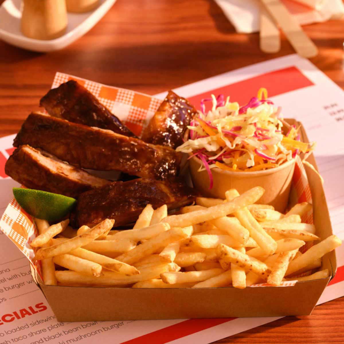 Edgell® Edgell Supa Crunch® 9mm skin-on chips, In Use